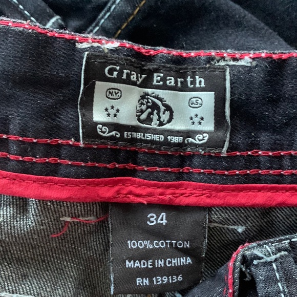 Distressed jeans - Picture 3 of 14